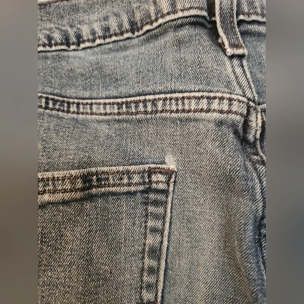 LEVI’S Signature Men's S67 Athletic Jeans, Size 34 by 30. Whiskering, Denim GUC